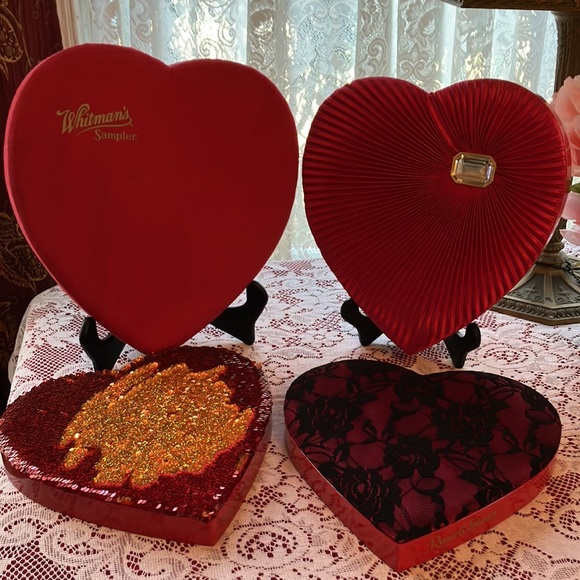 SET of 4 Heart Shaped Valentine Chocolate Boxes - Picture 1 of 7